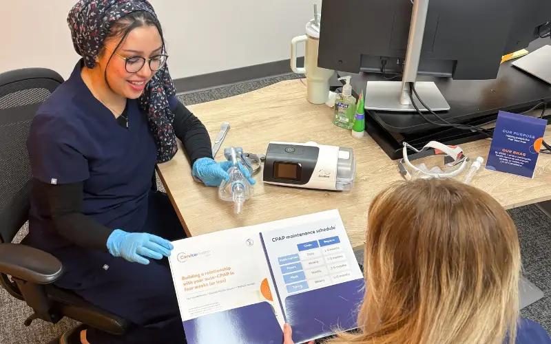 A Sleep Clinician at Careica Health demonstrates how to use CPAP